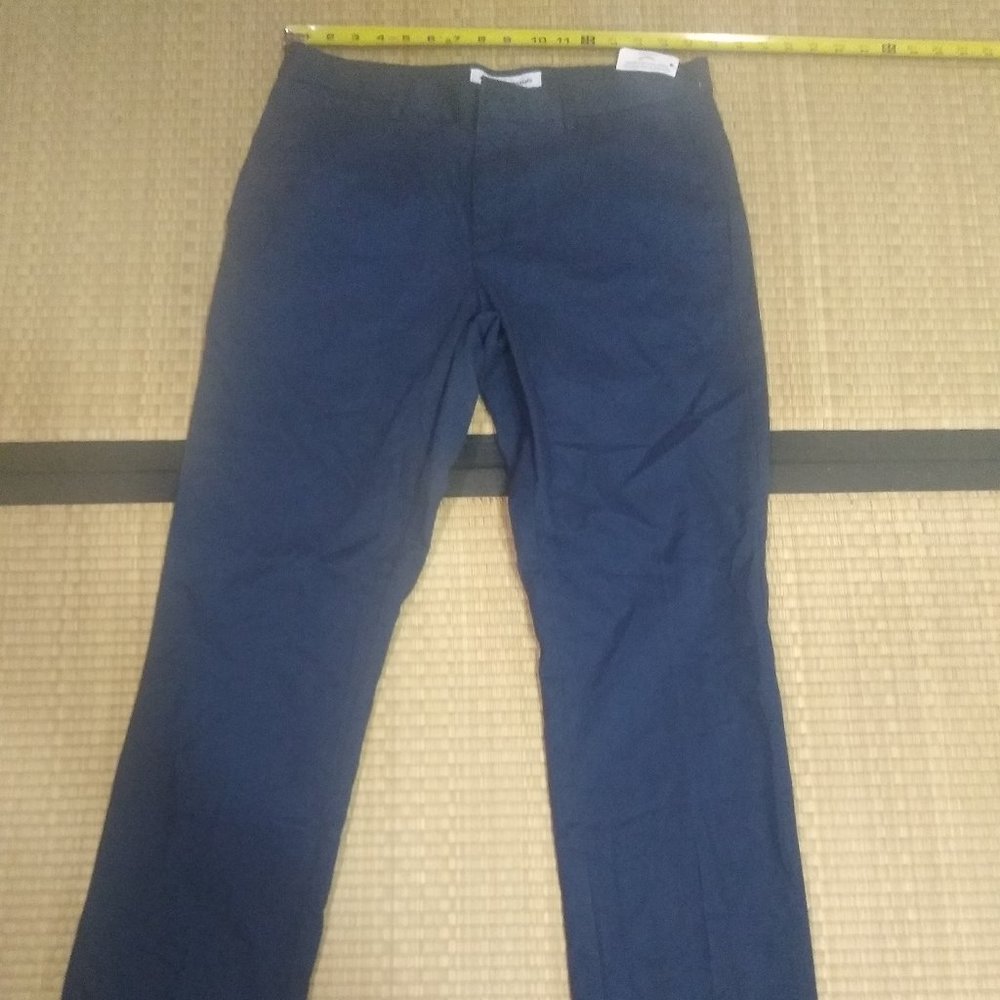 Amazon essentials navy blue pants (size 33"x32") 33 inch waist, 32 inch inseam